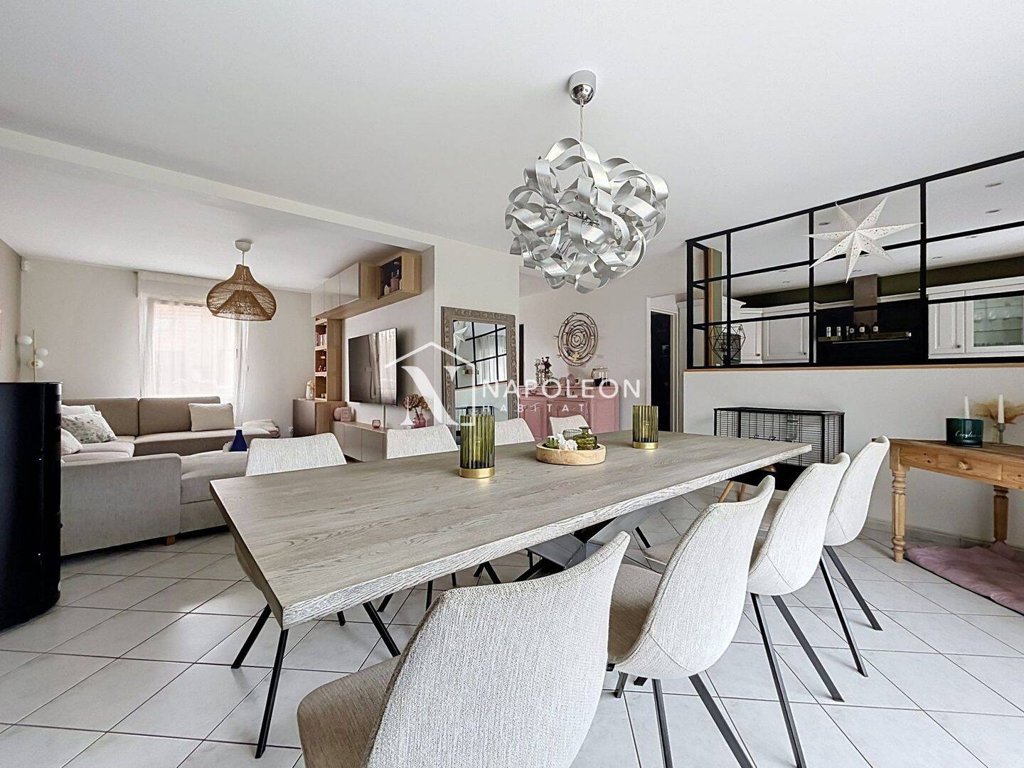 Maison 6 pièces 151 m² · à Famars · 151 m² · 420 000 €