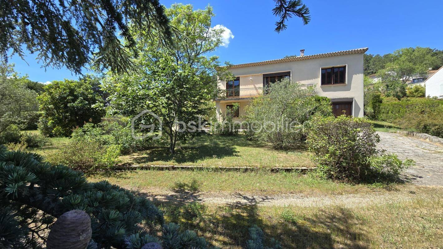 Maison 7 pièces 188 m² · à Bagnols-sur-Cèze · 187,8 m² · 255 000 €