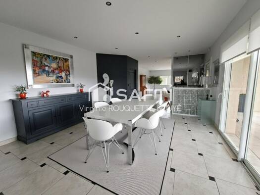 Maison de plain-pied à vendre 355 000 € 5 pièces 3 chambres 146 m² 1 500 m² de terrain Valderiès 81350