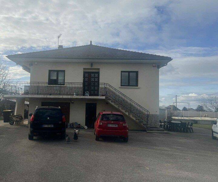 Maison 8 pièces 138 m² · à Les Abrets en Dauphiné · 138 m² · 335 000 €