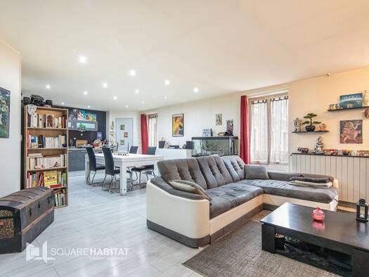 Appartement à vendre 139 000 € 4 pièces 2 chambres 86 m² 1er étage Centre-Trois Fontaines Rives 38140