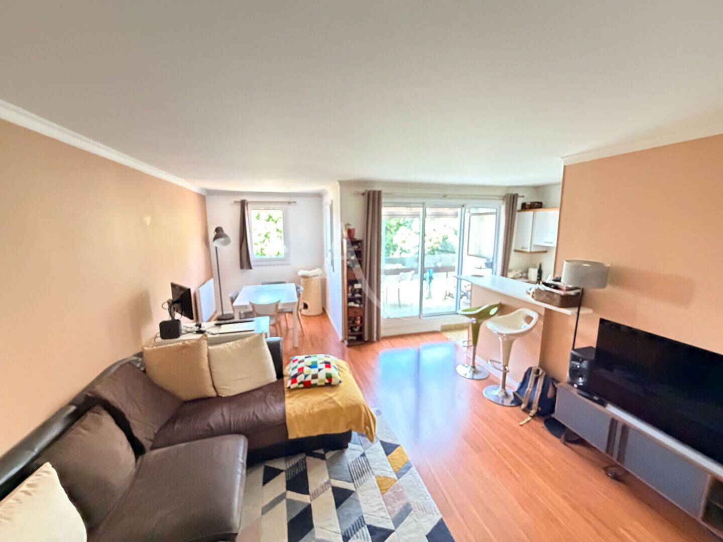 Appartement 5 pièces 100 m² · à Gif-sur-Yvette · 100,1 m² · 371 000 €