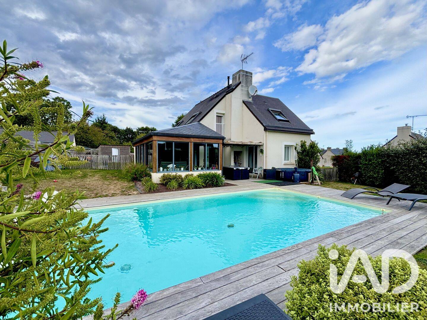 Maison 7 pièces 145 m² · à Calorguen · 145 m² · 366 800 €