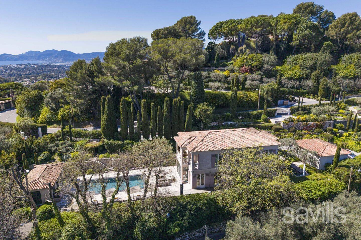 Maison 9 pièces 379 m² · à Mougins · 378,6 m² · 6 150 000 €