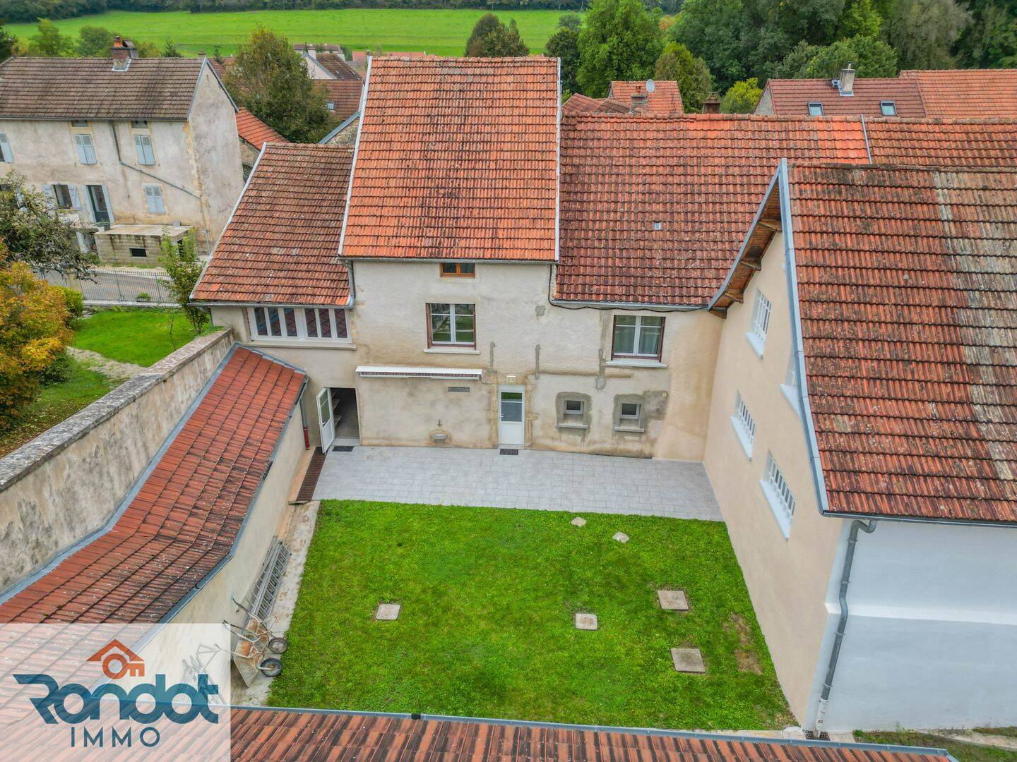 Maison 7 pièces 154 m² · à Avot · 154 m² · 148 000 €
