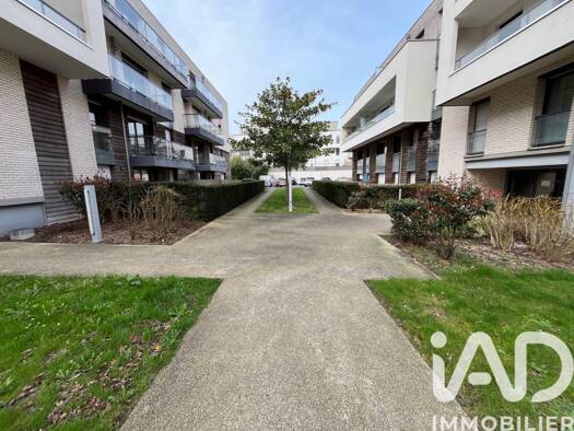 Appartement à vendre 110 000 € 3 pièces 2 chambres 63 m² RDC/4 Saint Pierre Croix 59170