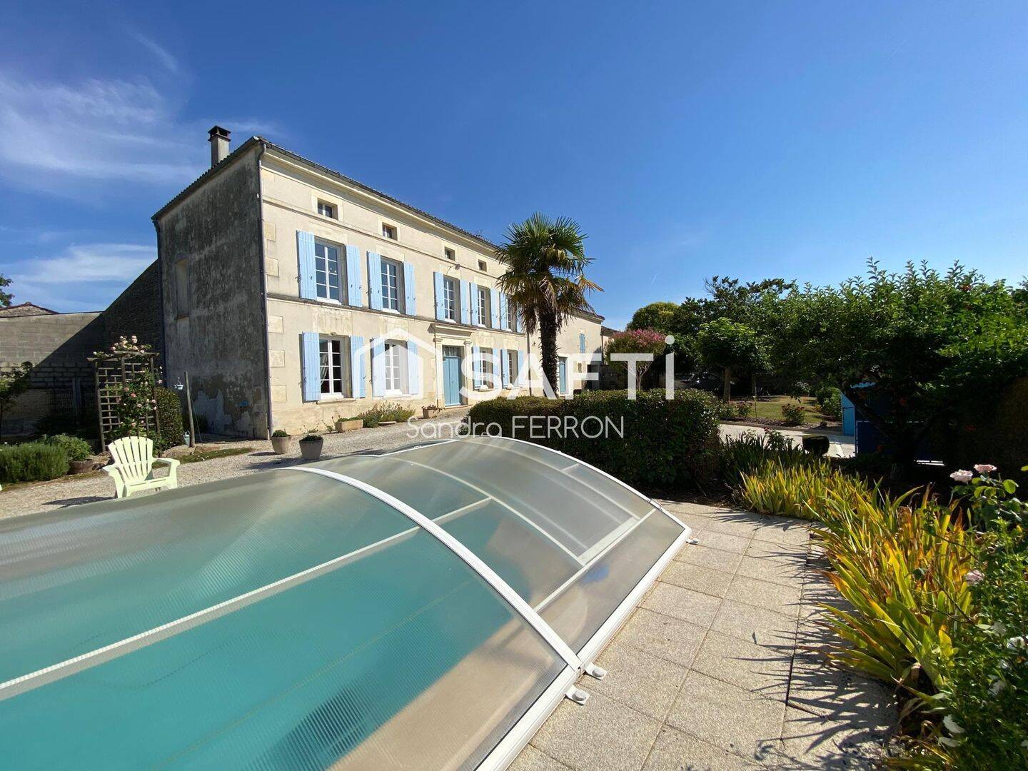 Maison 7 pièces 201 m² · à Les Touches-de-Périgny · 201 m² · 269 500 €