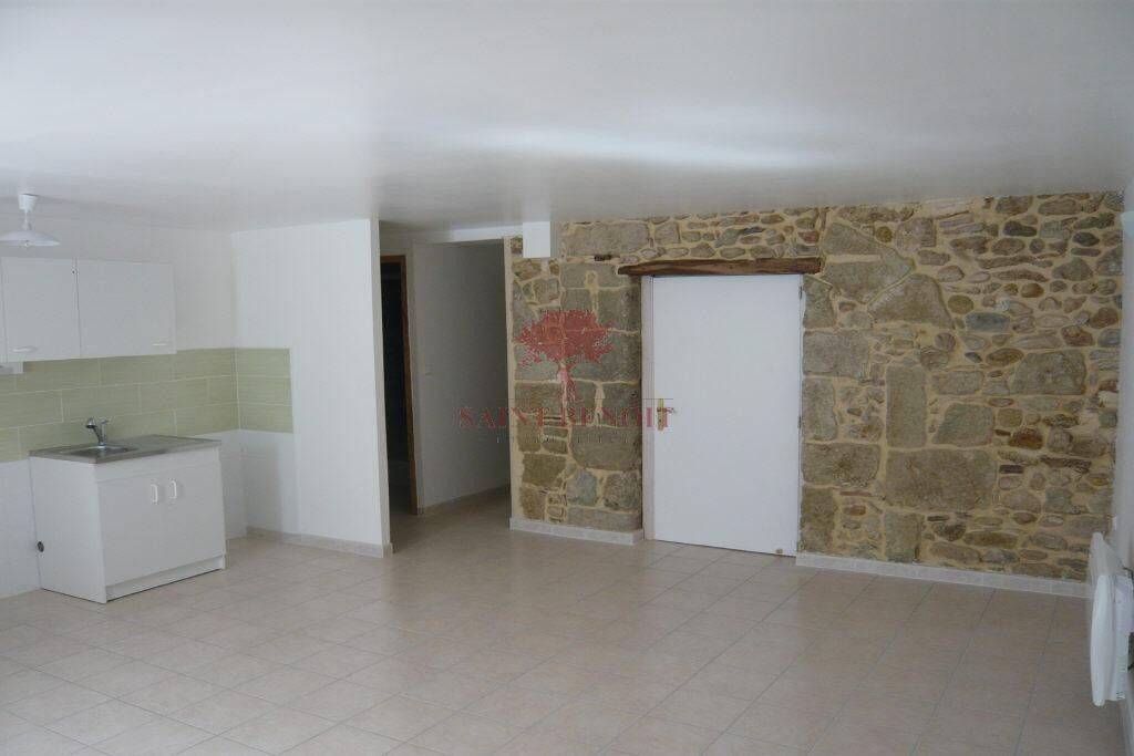 Appartement 3 pièces 50 m² · à Saint-André-de-Sangonis · 50 m² · 518 €