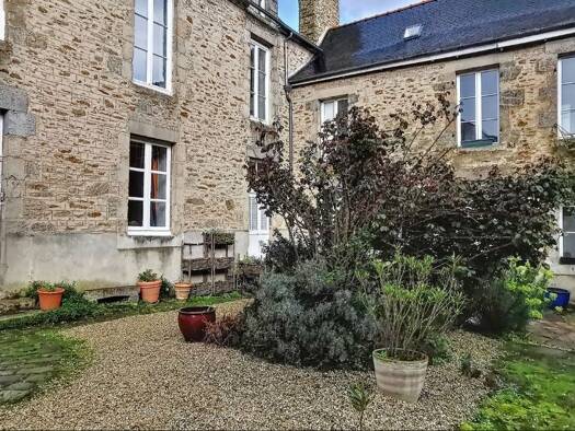 Appartement à vendre 360 000 € 3 pièces 2 chambres 108 m² Étage 1/2 Ville Intra Muros Dinan 22100