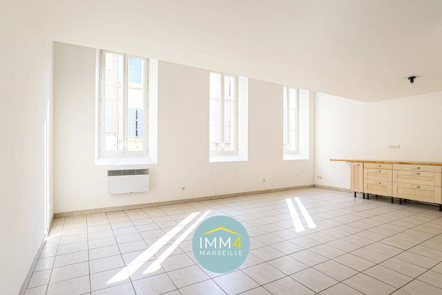 Appartement 3 pièces 70 m² · à Marseille 5ème Arrondissement · 70 m² · 875 €