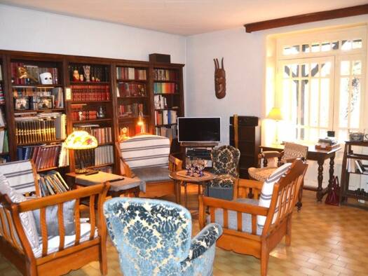 Maison à vendre 195 000 € 6 pièces 4 chambres 200 m² 7 059 m² de terrain Courlaoux 39570