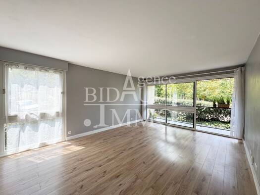Appartement à vendre 329 000 € 4 pièces 3 chambres 87 m² Étage 1/6 La Jonchère-Les Sablons La Celle-Saint-Cloud 78170