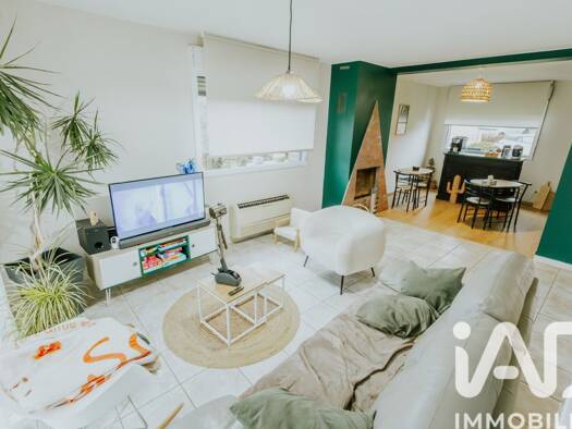 Maison à vendre 430 000 € 6 pièces 3 chambres 136 m² 533 m² de terrain Sud Sainghin-en-Weppes 59184