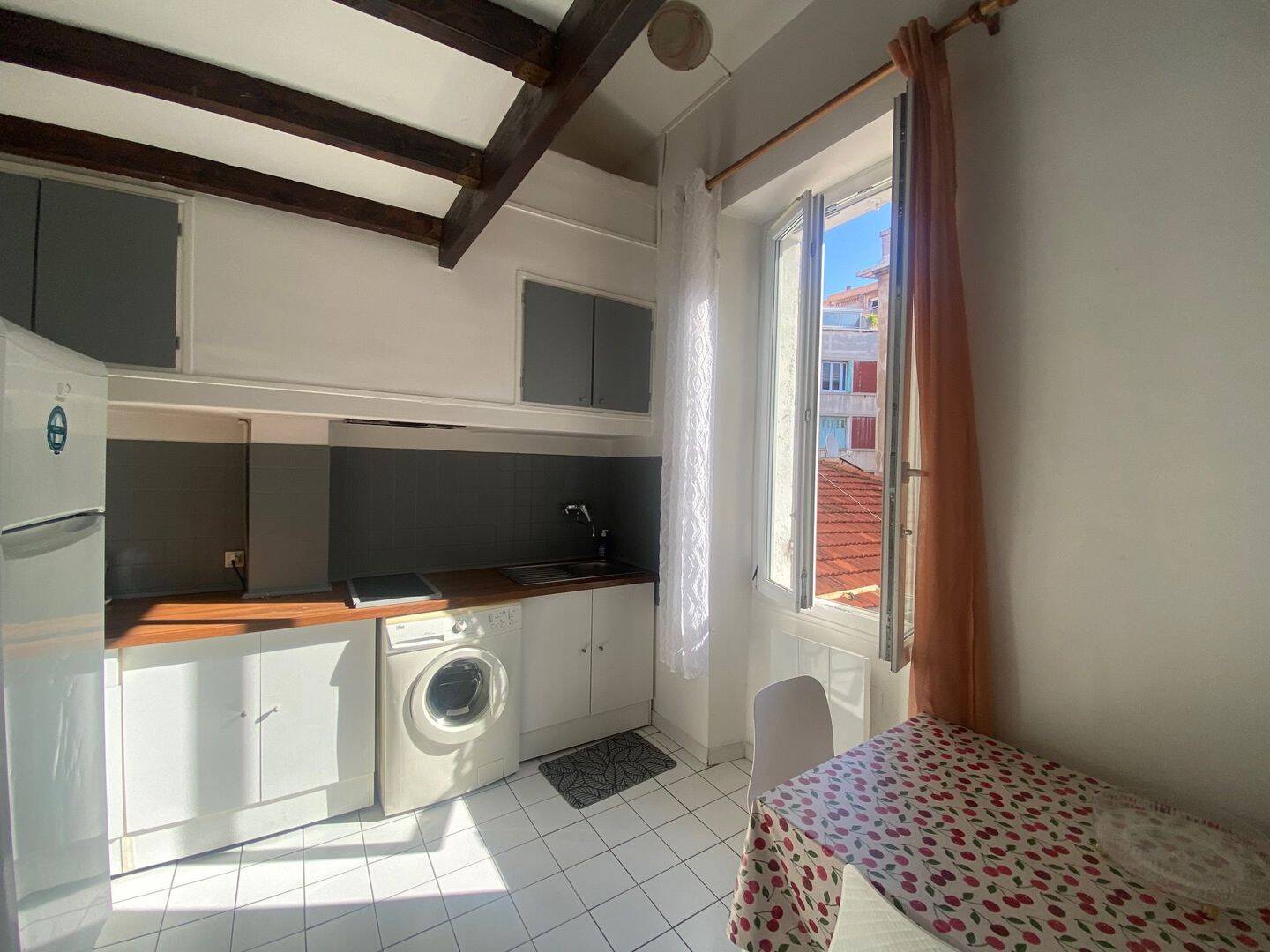 Appartement 2 pièces 40 m² · à Marseille 7ème Arrondissement · 40 m² · 620 €/mois