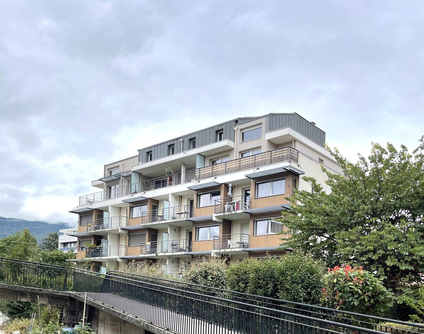 Appartement 4 pièces 96 m² · à Grenoble · 95,6 m² · 230 000 €