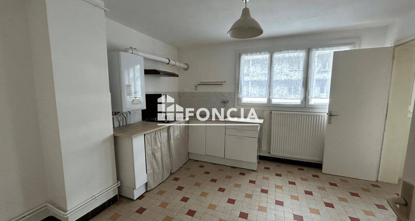 Appartement 3 pièces 77 m² · à Grenoble · 76,8 m² · 722 €/mois