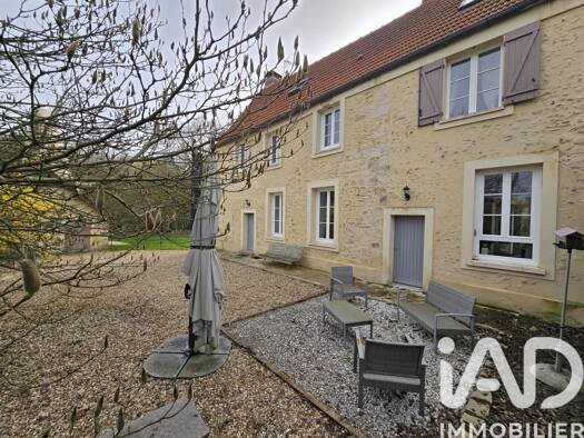 Maison à vendre 469 000 € 8 pièces 6 chambres 175,1 m² 693 m² de terrain Saint-Hilarion 78125