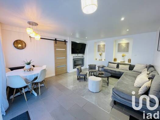 Maison de ville à vendre 310 000 € 7 pièces 5 chambres 136 m² 542 m² de terrain Ouest-Corne de Cerf-Guignegault Orléans 45100