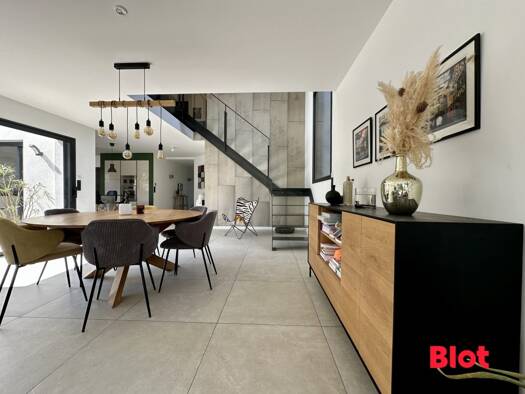 Villa à vendre 569 900 € 7 pièces 5 chambres 207,1 m² 637 m² de terrain Pleumeleuc 35137