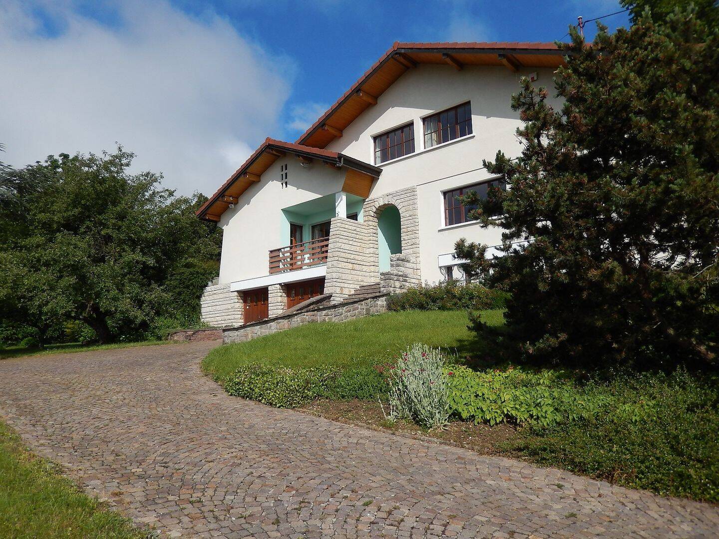 Maison 9 pièces 206 m² · à Vétraz-Monthoux · 206,4 m² · 885 000 €