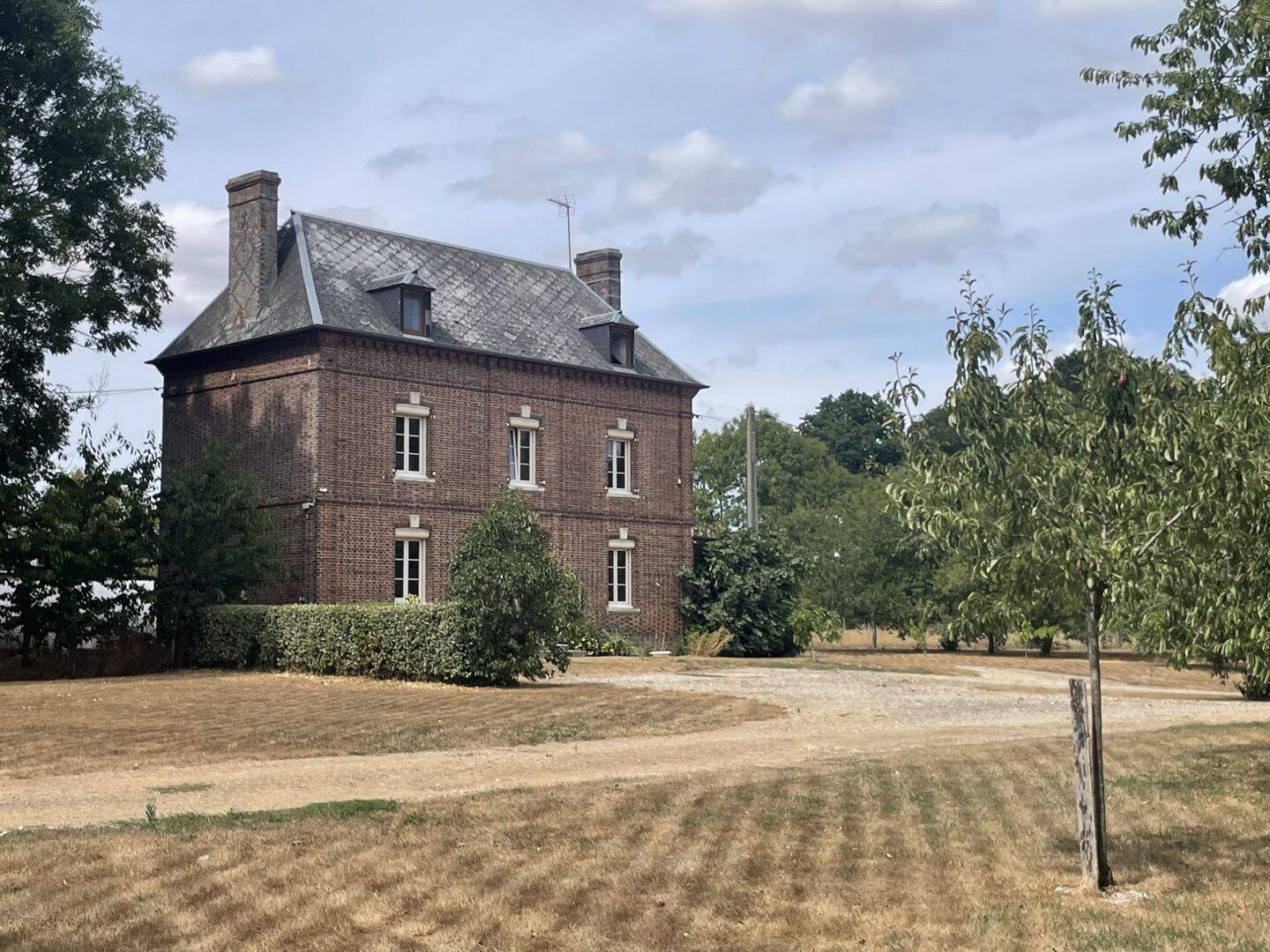 Maison 6 pièces 140 m² · à Bernay · 140 m² · 367 500 €