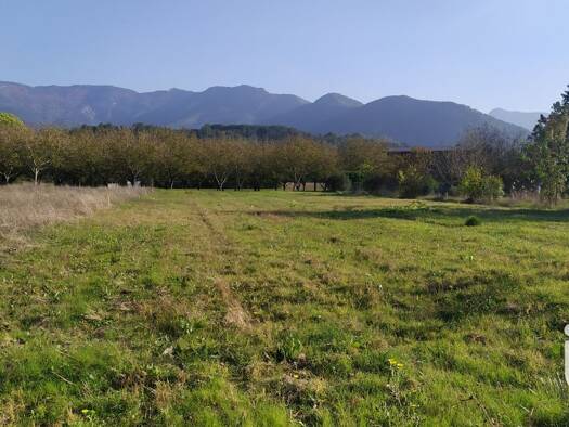 Terrain constructible à vendre 59 900 € 544 m² de terrain Vercheny 26340