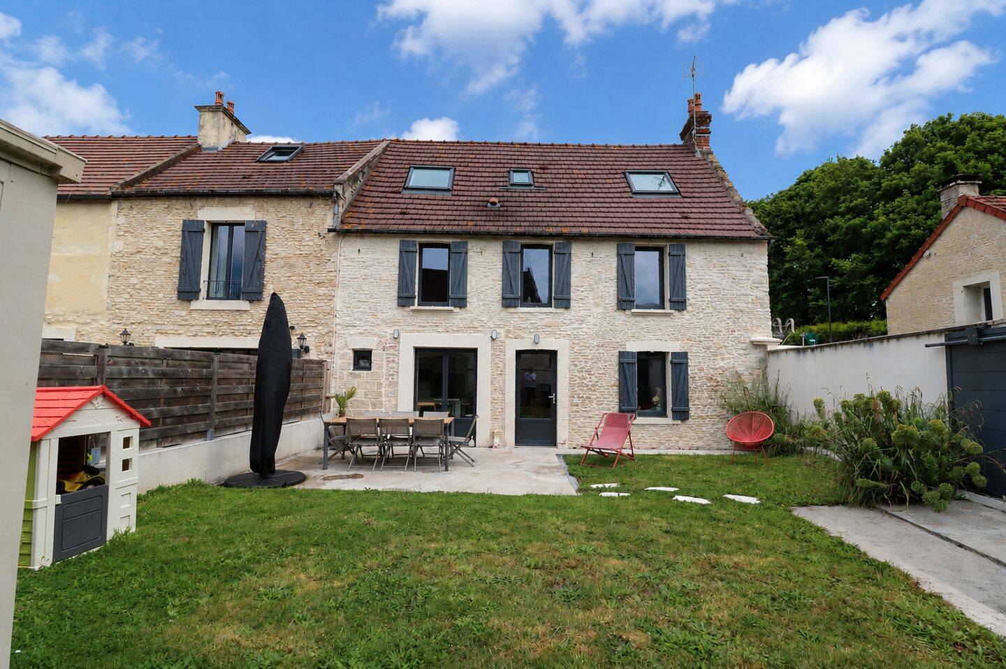 Maison 5 pièces 110 m² · à Caen · 110 m² · 365 000 €