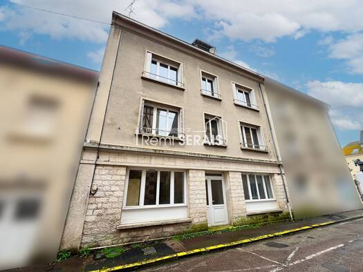 Immeuble à vendre 139 100 € 205 m² Trun 61160