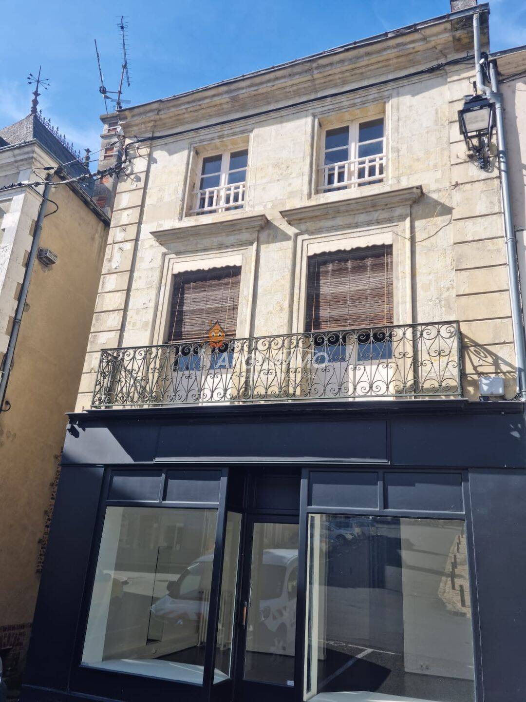 Maison 11 pièces 186 m² · à Saint-Calais · 186 m² · 75 500 €