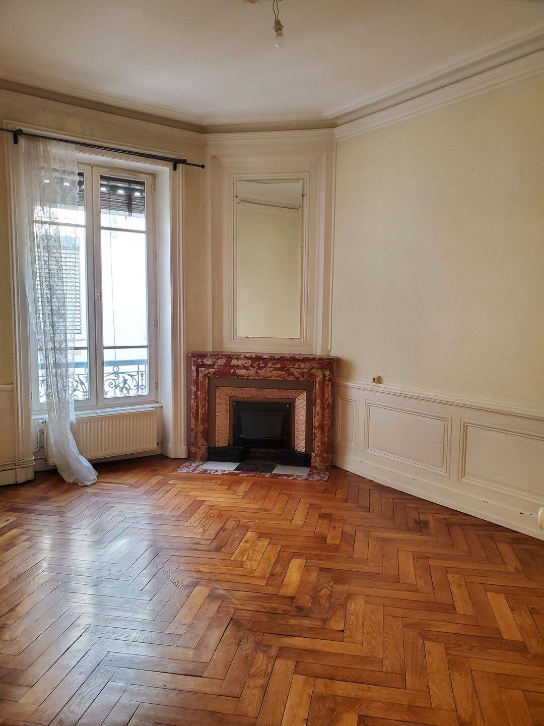 Appartement 1 pièce 34 m² · à Lyon 6ème Arrondissement · 34,3 m² · 715 €