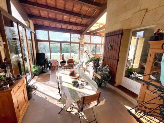 Villa à vendre 490 000 € 5 pièces 4 chambres 117 m² 9 354 m² de terrain Reillanne 04110