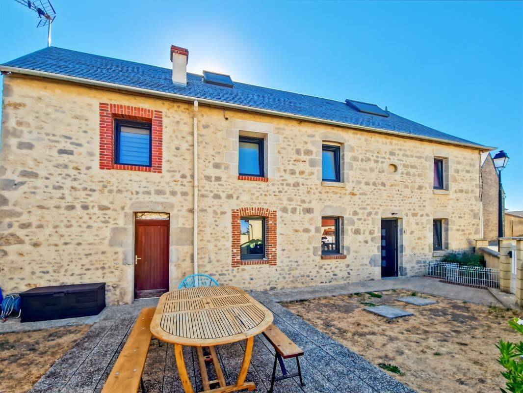 Maison 3 pièces 82 m² · à Fontenay-sur-Conie · 82 m² · 151 200 €
