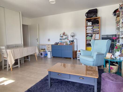 Appartement à vendre 235 000 € 3 pièces 2 chambres 64 m² Étage 1/3 Villeron 95380