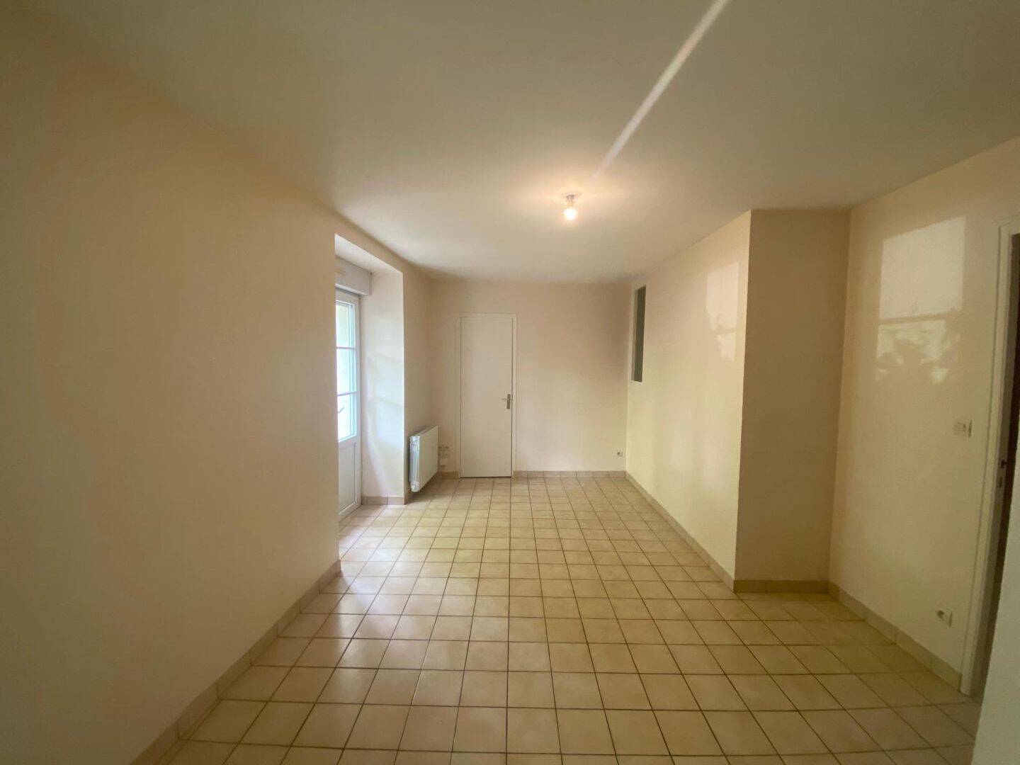 Appartement 2 pièces 33 m² · à Les Ponts-de-Cé · 33,3 m² · 525 €