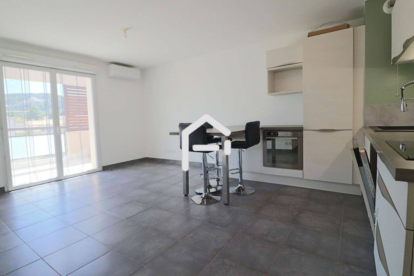 Appartement 3 pièces 54 m² · à Châteauneuf-les-Martigues · 54 m² · 211 400 €