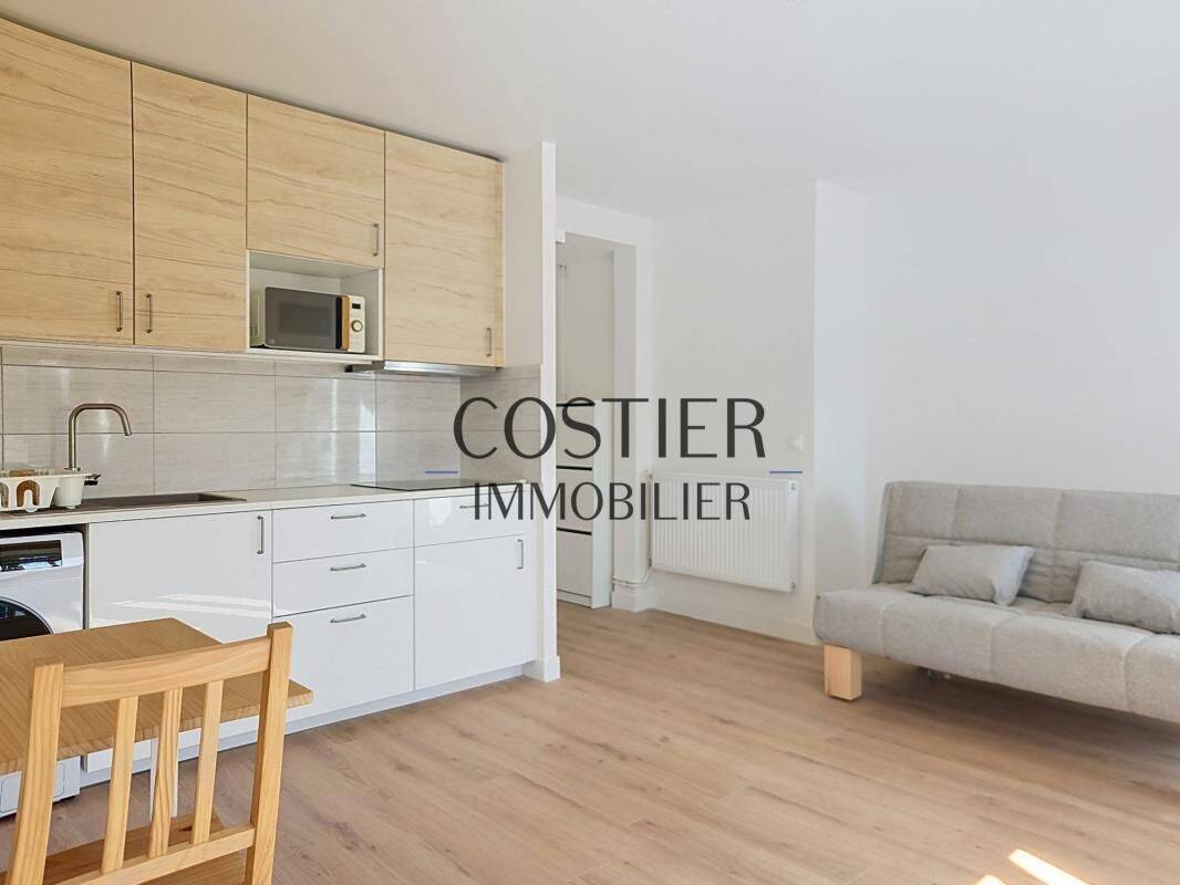 Appartement 1 pièce 23 m² · à Paris 17ème Arrondissement · 23 m² · 1 070 €