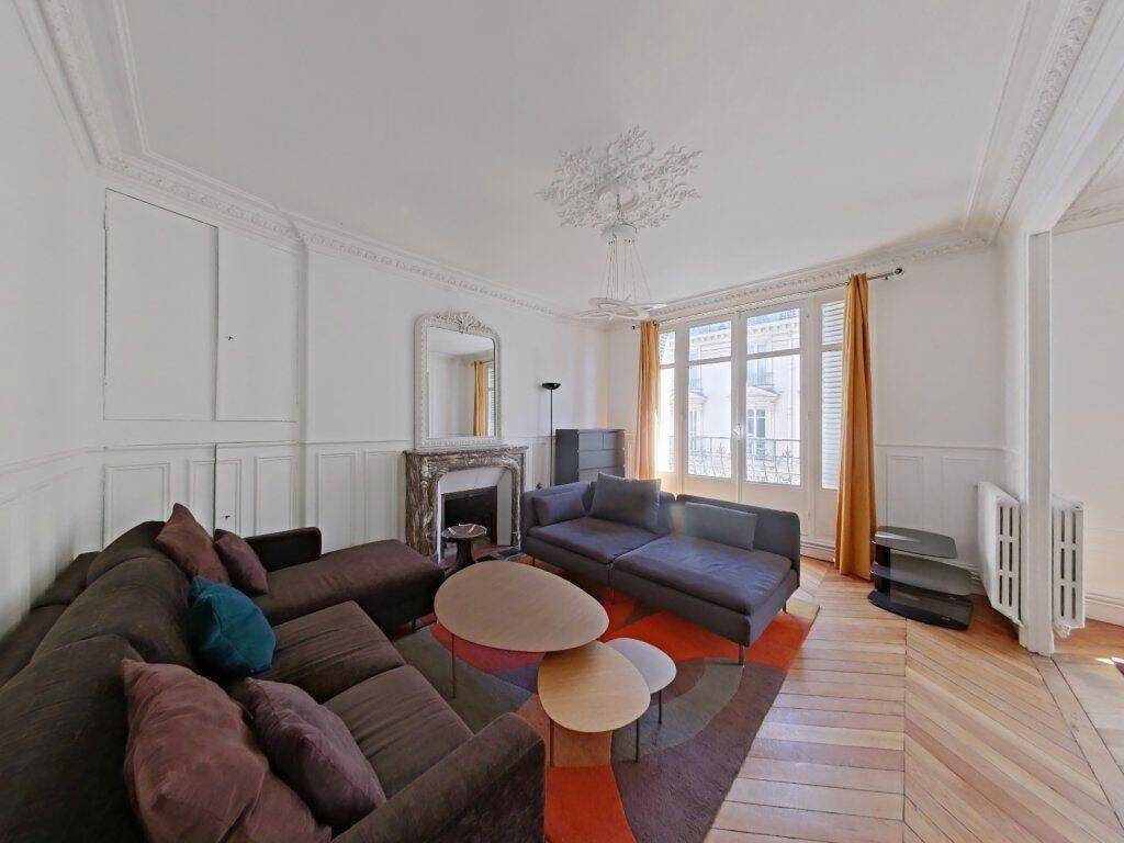 Appartement 3 pièces 96 m² · à Paris 19ème Arrondissement · 96 m² · 3 100 €