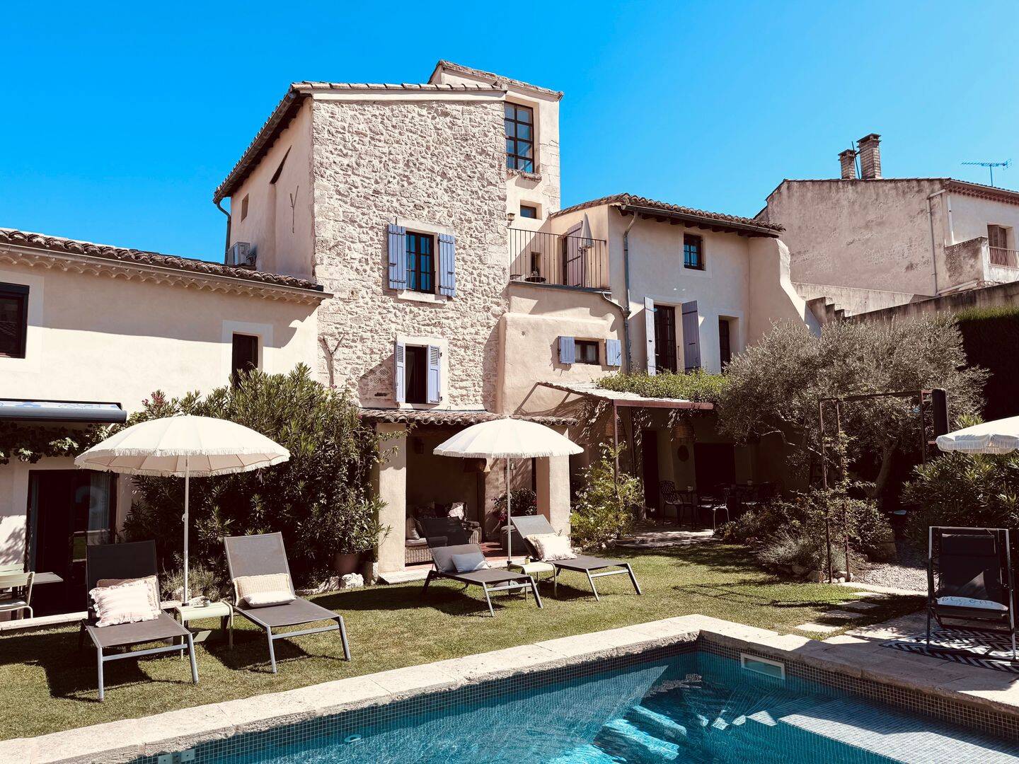 Maison 13 pièces 544 m² · à Pernes-les-Fontaines · 544 m² · 1 820 000 €