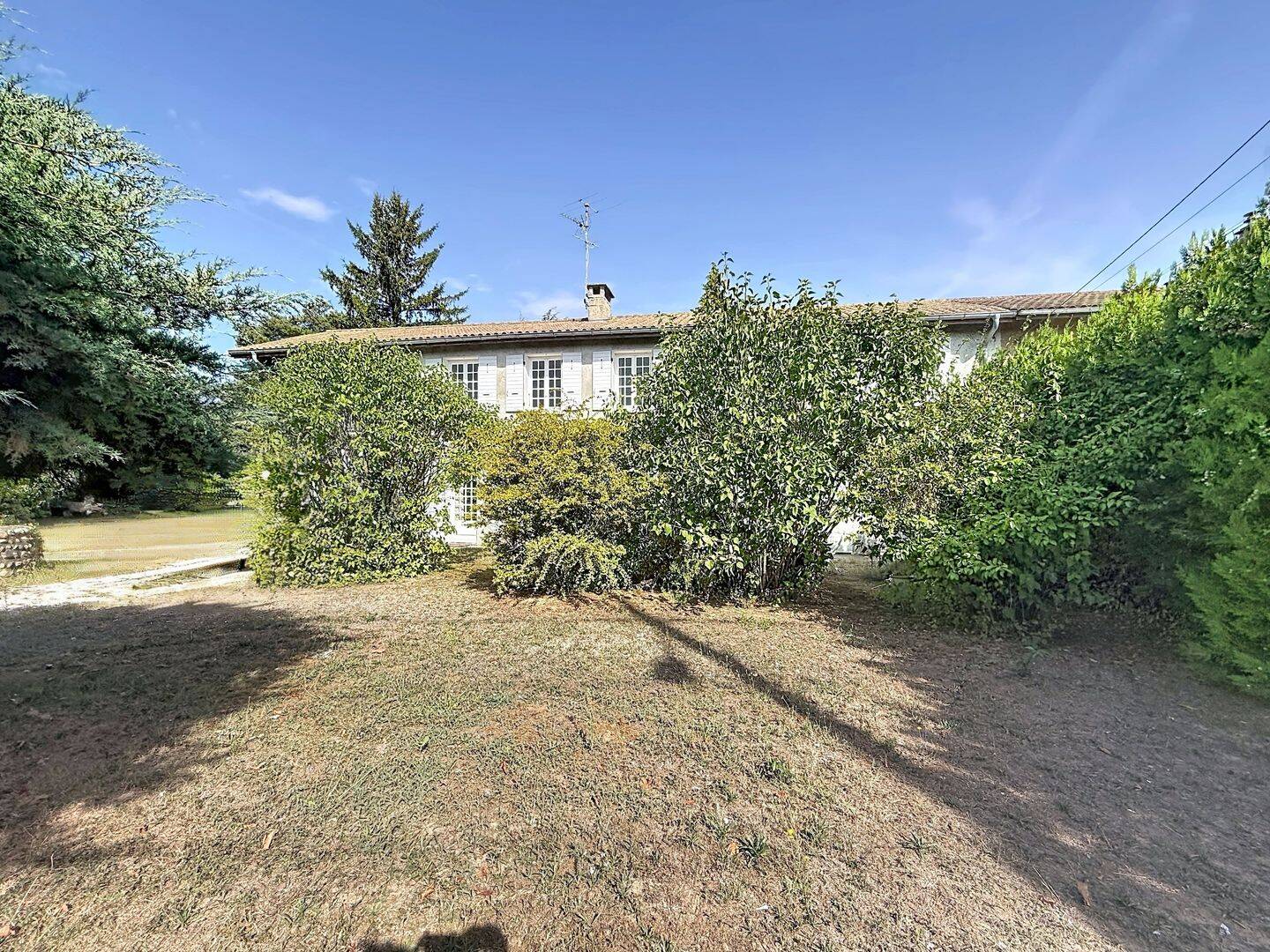 Maison 6 pièces 200 m² · à Misérieux · 200 m² · 460 000 €
