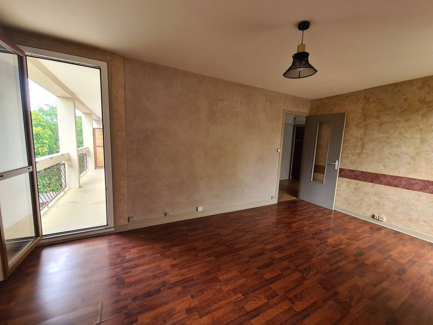 Appartement 3 pièces 57 m² · à Chantilly · 57 m² · 950 €