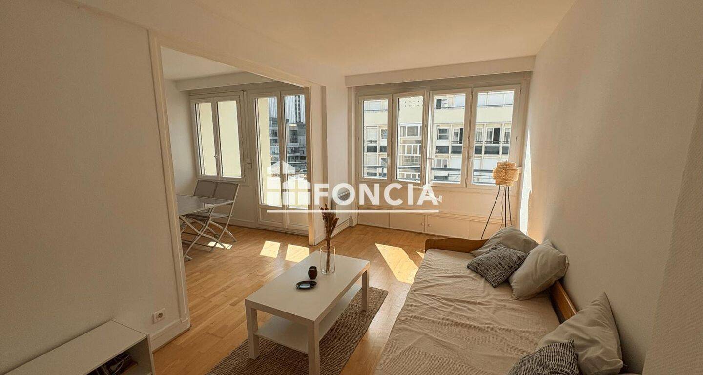 Appartement 2 pièces 48 m² · à Paris 14ème Arrondissement · 48,4 m² · 1 800 €/mois