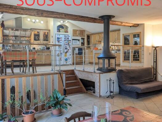 Villa à vendre 360 000 € 6 pièces 5 chambres 200 m² 955 m² de terrain Sainte-Catherine 69440