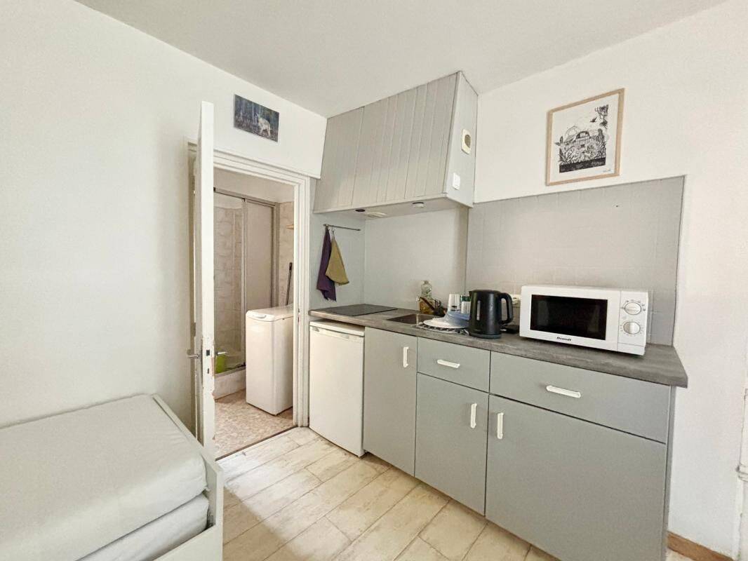 Appartement 1 pièce 17 m² · à Épernay · 17,3 m² · 350 €