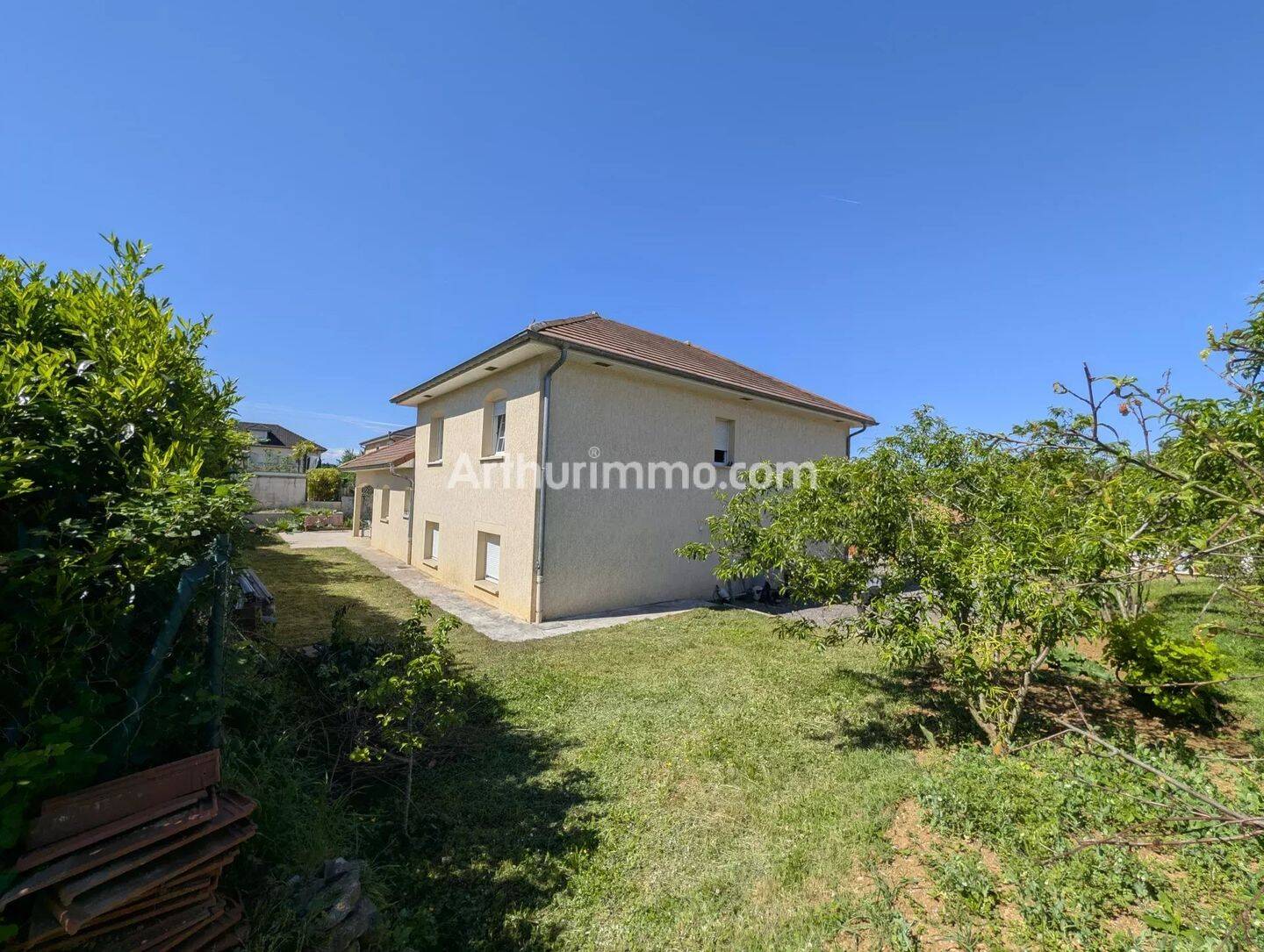 Maison 6 pièces 150 m² · à Avanne-Aveney · 150,3 m² · 325 000 €