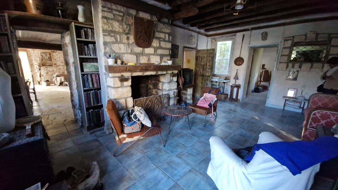 Maison 8 pièces 204 m² · à Mouroux · 204 m² · 150 000 €