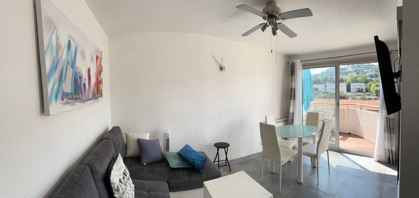 Appartement 2 pièces 30 m² · à Vallauris · 30 m² · 730 €