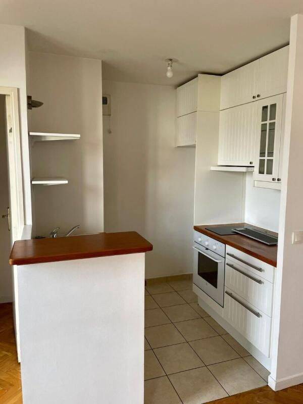 Appartement 2 pièces 43 m² · à Le Plessis-Robinson · 42,8 m² · 1 000 €