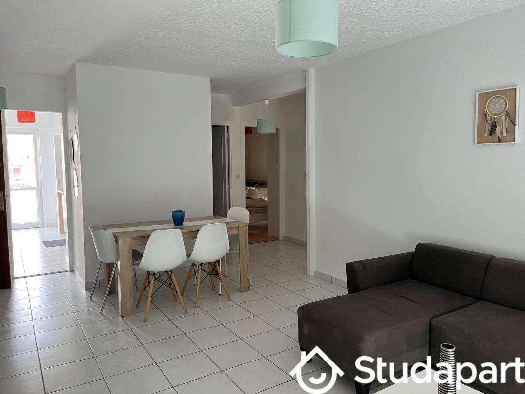 1 pièce 11 m² · à Troyes · 11 m² · 400 €