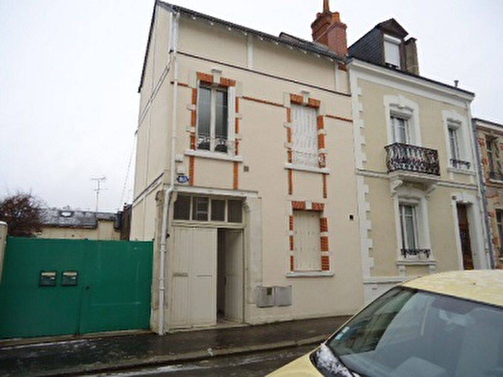Maison 5 pièces 111 m² · à Tours · 111,2 m² · 1 215 €/mois