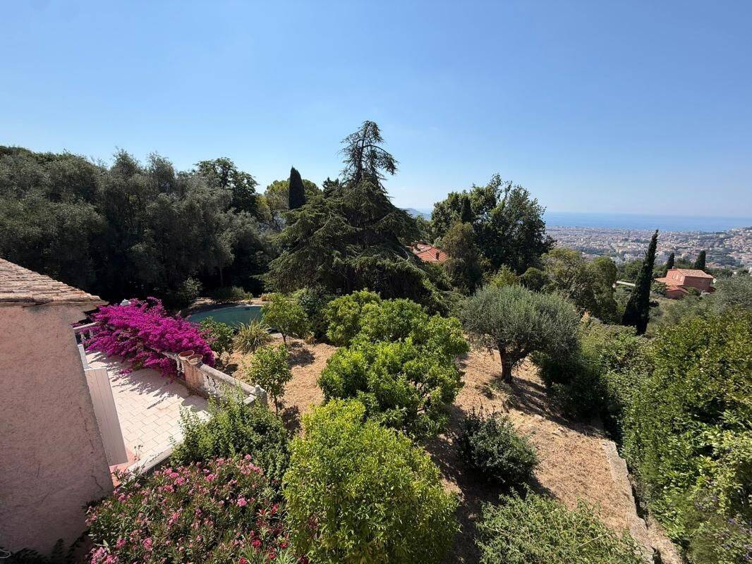 Maison 6 pièces 200 m² · à Nice · 200 m² · 1 430 000 €